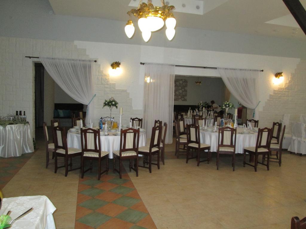 Magnat Hotel Restauracja Brodnica (Kuyavian-Pomeranian) Exterior photo