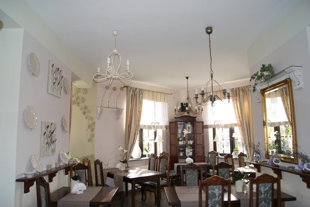 Magnat Hotel Restauracja Brodnica (Kuyavian-Pomeranian) Exterior photo